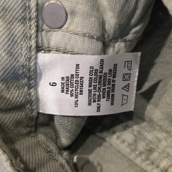 Aeropostale- 90's High Rise Ripped Cut Off Shorts- NWT! Size 6 - Picture 7 of 7